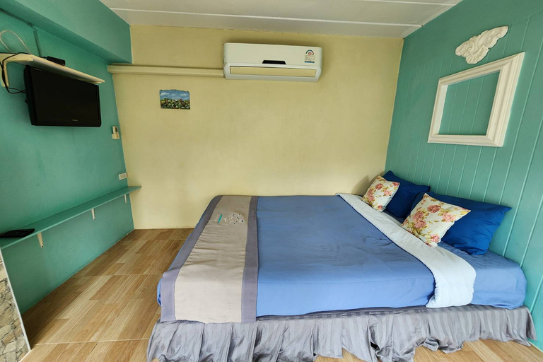 Bedroom 30