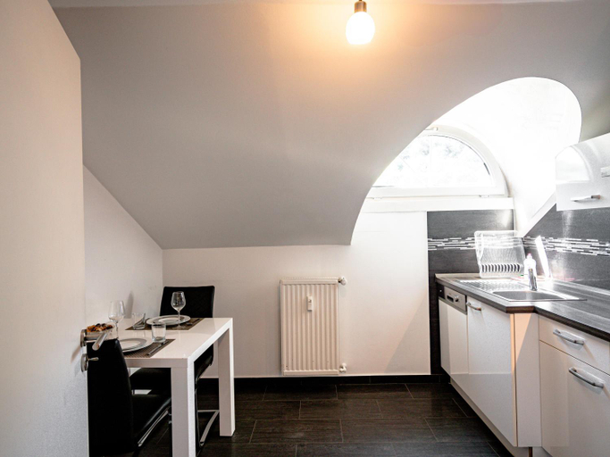 Dining Room 9