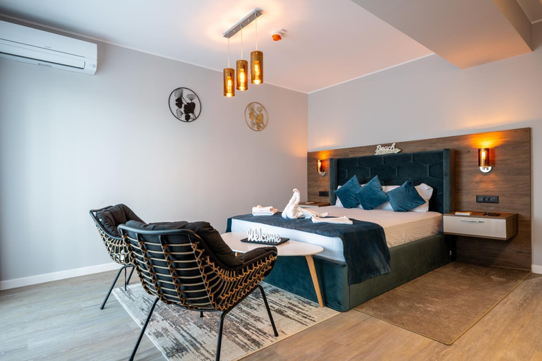 Others 4, L&C Beach Home by Zora apartament,pe plaja, Navodari
