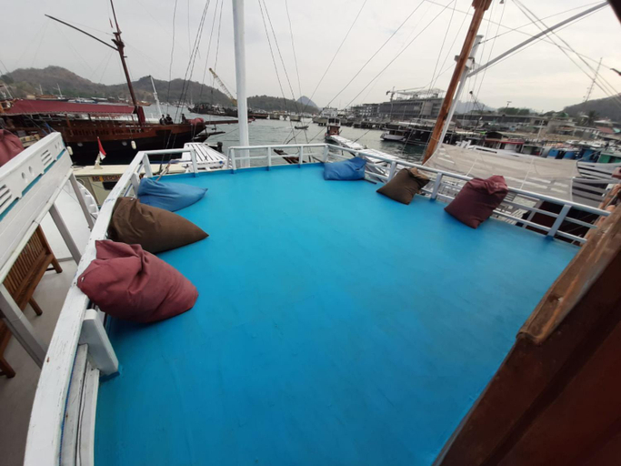 Sport & Beauty 1, Boats Open Trip Komodo 3D2N, West Manggarai