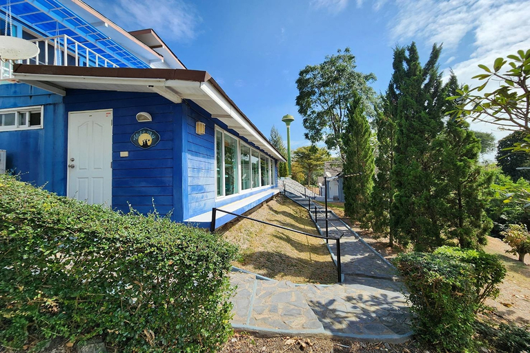 Exterior 15