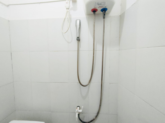 Bathroom 17