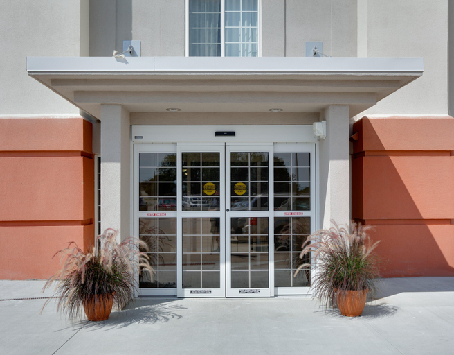 Exterior & Views 4, Candlewood Suites SALINA, Saline