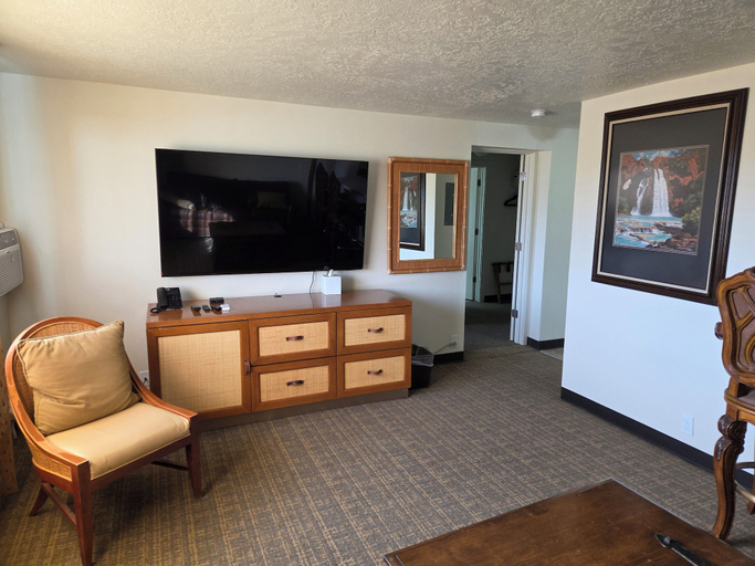 Others 4, New Western Inn & Suites, Millard