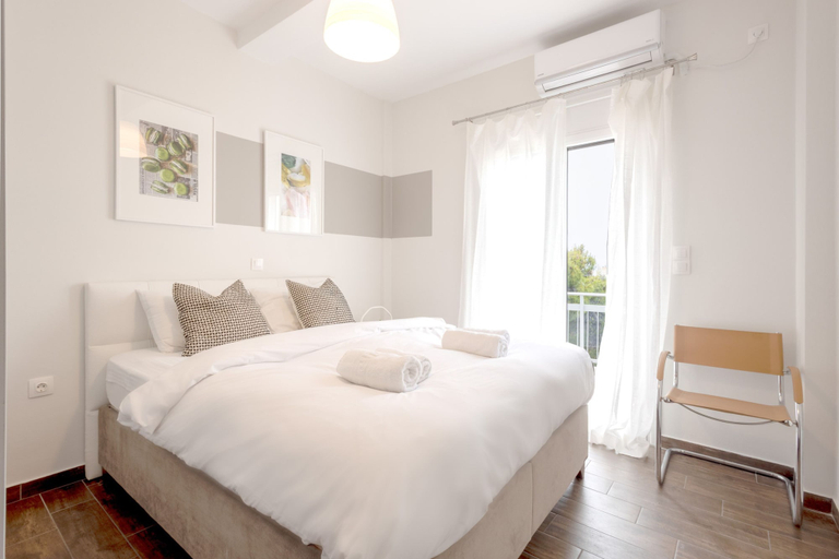 Room 5, Beachfront 2-bedroom Stay in Voula, Attica