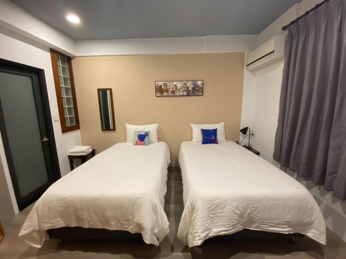 Bedroom 18