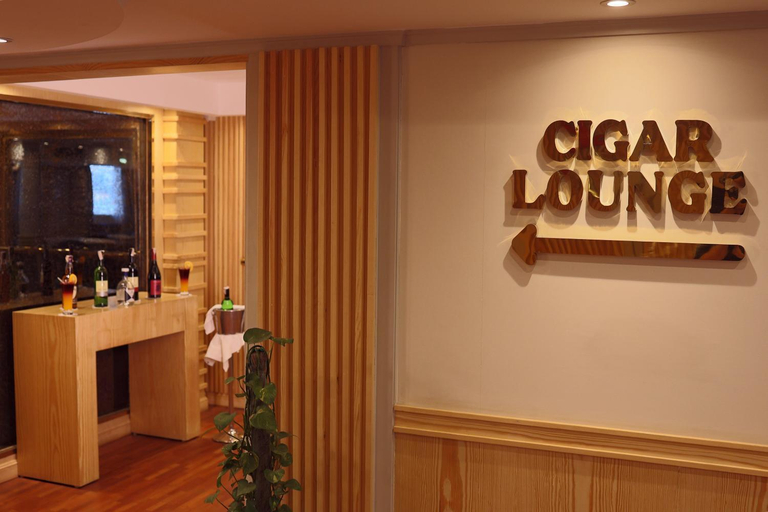 Bar/lounge