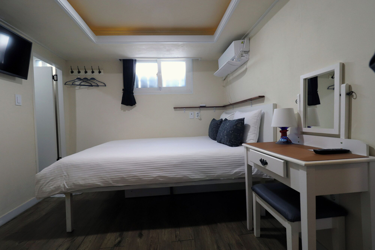 Bedroom 3, Just4U, Jongno