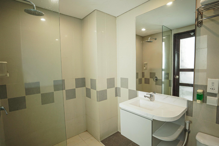 Bathroom 17