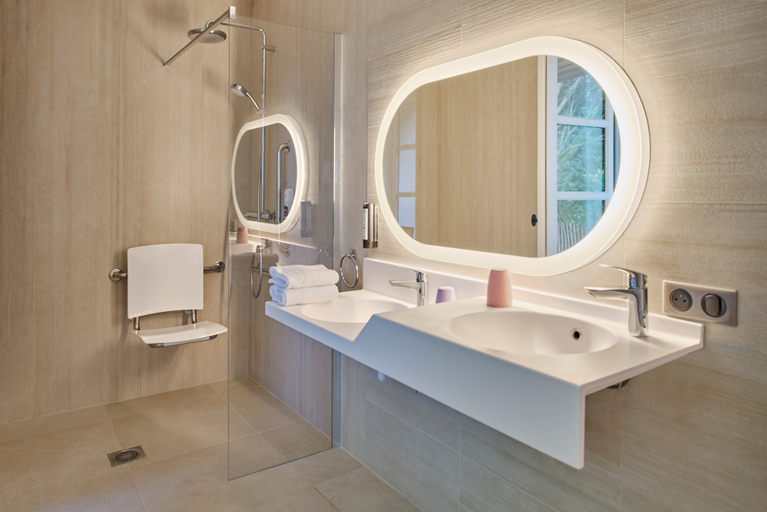 Bathroom 3, Les Maisons De Tatihou, The Originals Relais, Manche