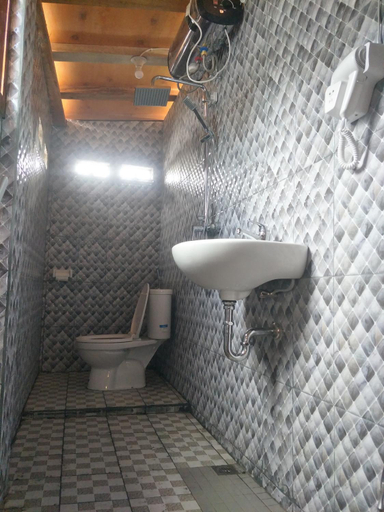 Bathroom 3, Bujak Permai Villa Matahari Lombok NTB, Lombok