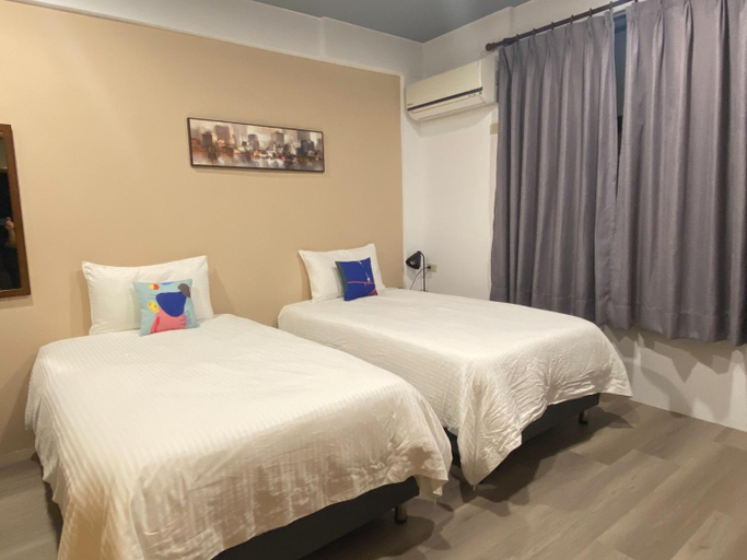 Bedroom 16