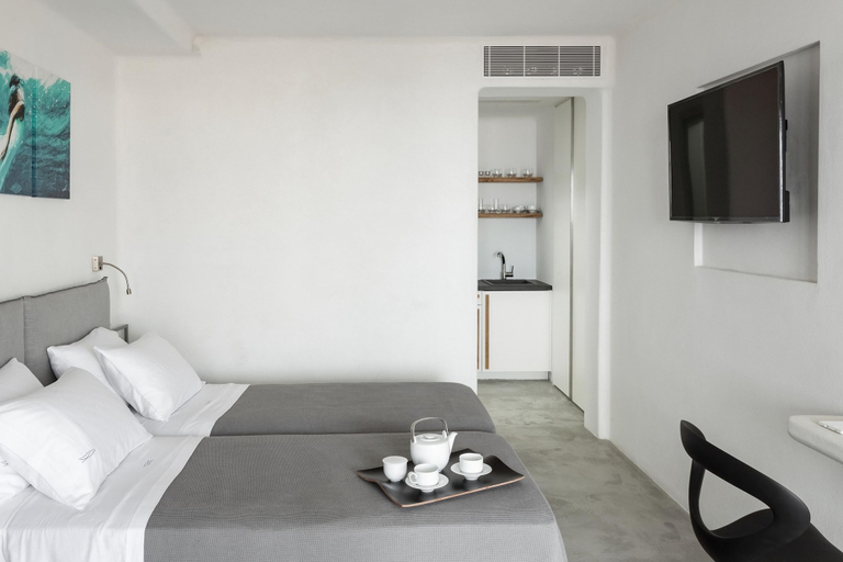 Room 3, Apollo Paradise Seaview Infinity Pool Jacuzzi, South Aegean