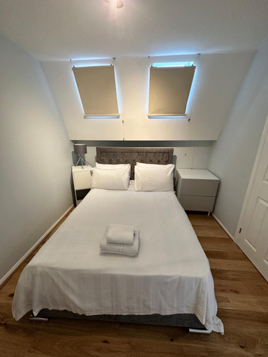 Bedroom 2, Maple Street Apartments, London