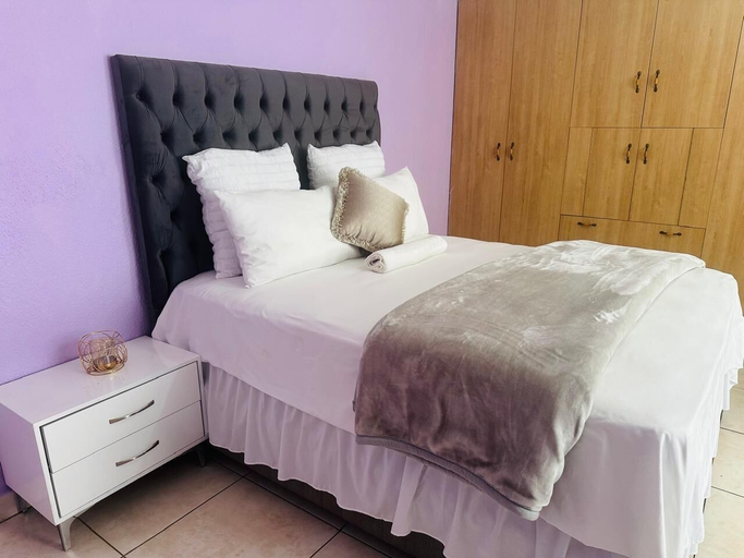 Others 5, Casa3 Eastgatemall, City of Johannesburg