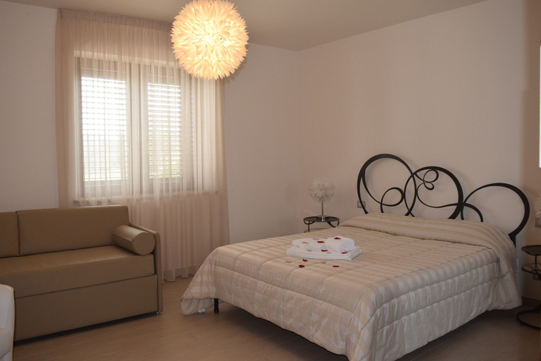 Bedroom 2, Masseria Corte Masseriola, Bari
