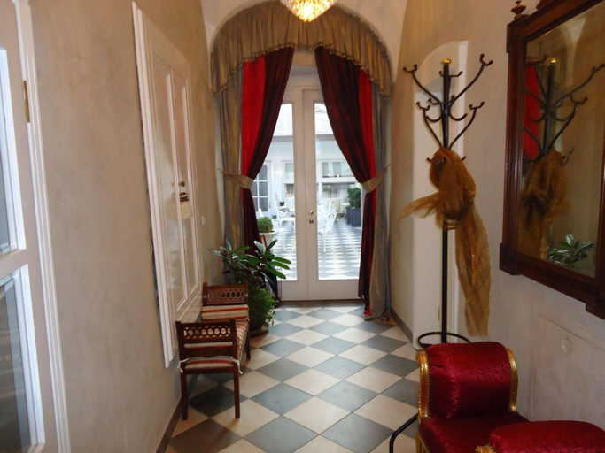 Public Area 3, Allegro Hotel, Ljubljana