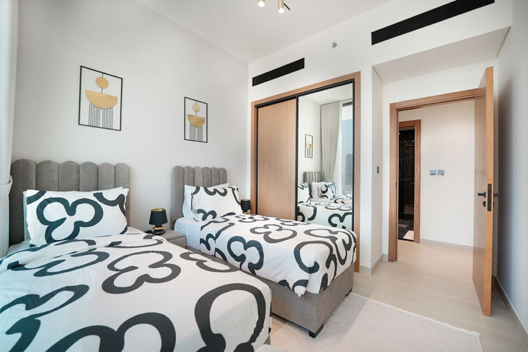 Bedroom 2, Easygo- Lux 2BR / Private Pool JVC Onyx, Dubai