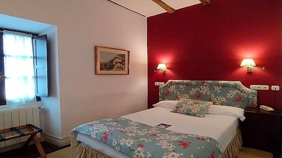 Bedroom, Churrut Hotel , Navarra