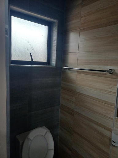 Bathroom 3, Willow Guest house, Sedibeng