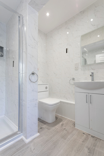 Bathroom, Robins Perch, Stockport