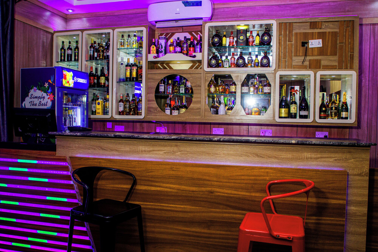 Food & Drinks 3, Del Migos Hotel & Suites, Alimosho