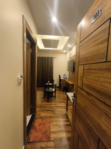 Others 3, Virat Hills by Blue Waves, Dehradun