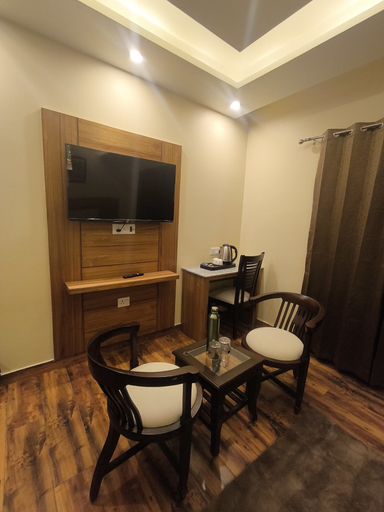 Others 5, Virat Hills by Blue Waves, Dehradun