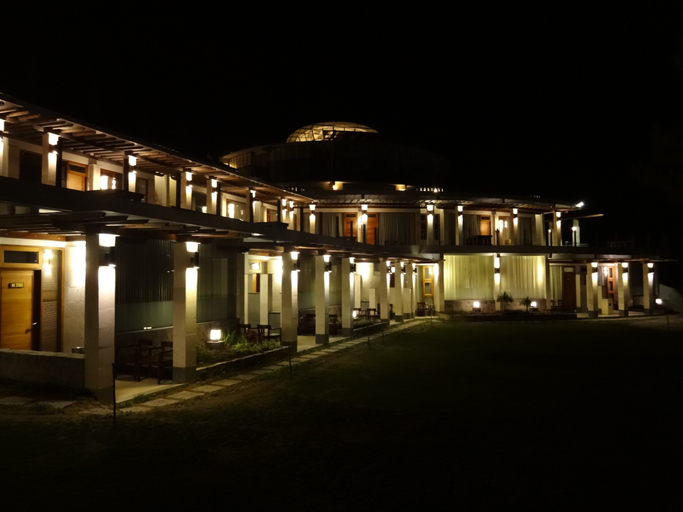 Exterior 10
