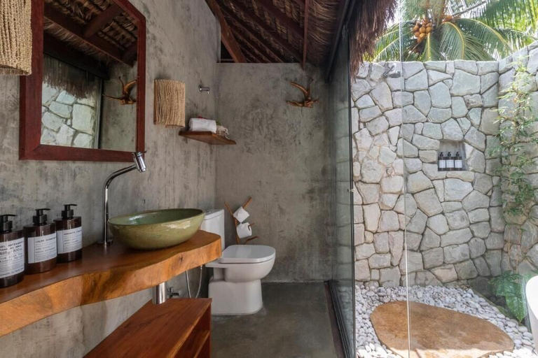 Bathroom 5, Carneiros Paradiso, Tamandaré