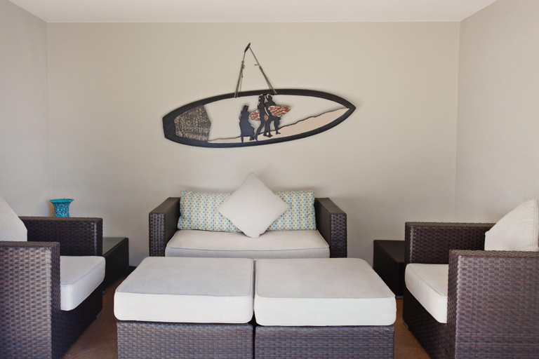 Public Area, Holiday Inn Express NEWPORT BEACH by IHG, Orange