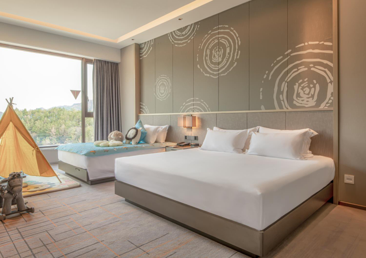 Bedroom 3, Jinyun Jingjiang International Hotel, Lishui