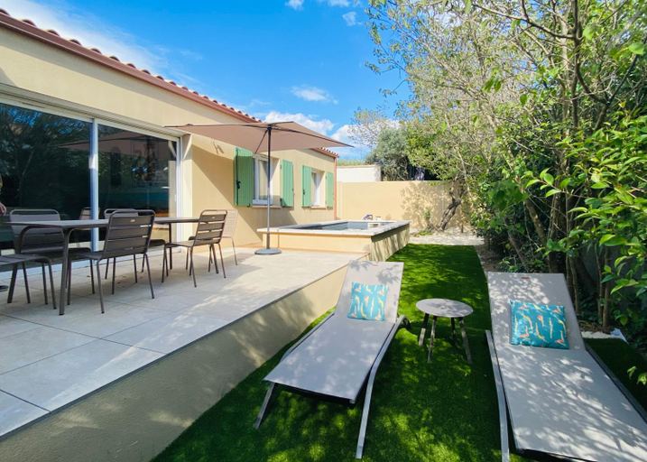 Others 4, Villas Cabiscol, Gard