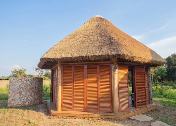 Exterior & Views 2, Entikko Safari Lodge, Kibanda