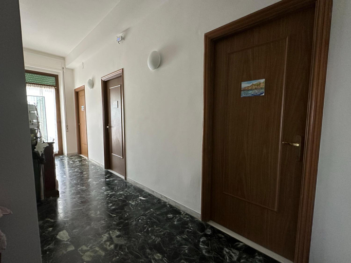 Others 5, Le Terre del Golfo Rooms, La Spezia