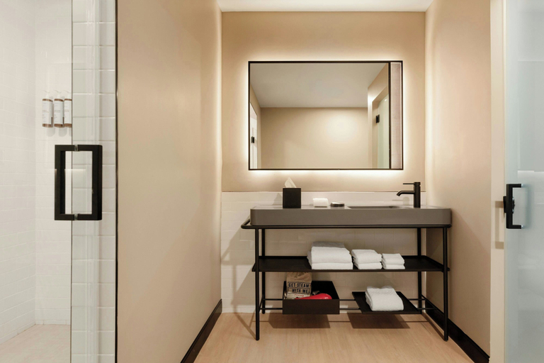 Bathroom 5, Moxy Miami Wynwood, Miami-Dade
