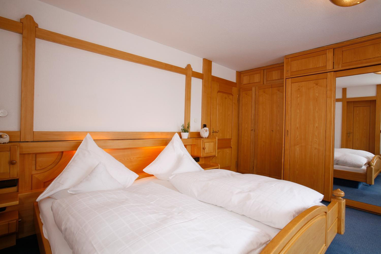 Bedroom 2, Ferienwohnungen Gastehaus Gaiser, Freudenstadt
