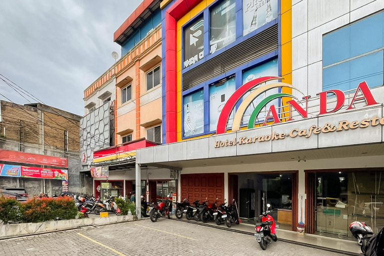 Exterior & Views, RedDoorz @ Hotel Anda Pematang Siantar, Pematangsiantar