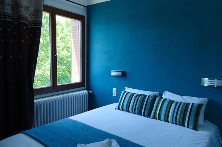 Bedroom 3, Hôtel les 3 Vallées, Savoie