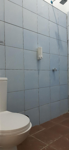 Bathroom 12