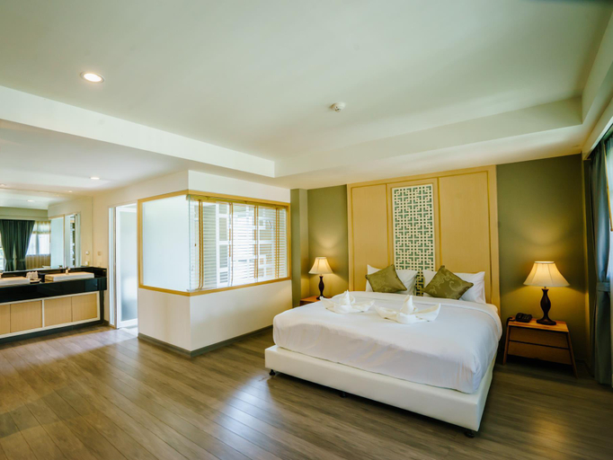 Bedroom 8