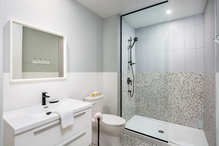 Bathroom 3, Les Lofts de Vitre - Par Les Lofts Vieux-Quebec, Communauté-Urbaine-de-Québec