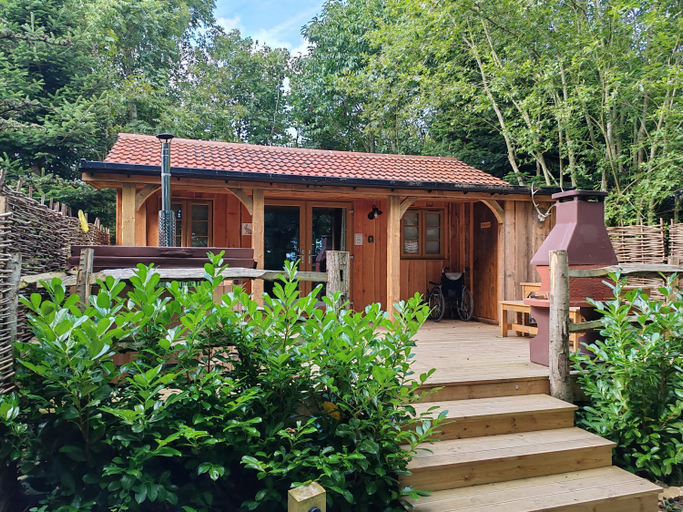 Exterior & Views 1, Hayne Barn Estate 6 Luxury Lodges with private hot-tubs AND 1 studio without hot-tub, Kent