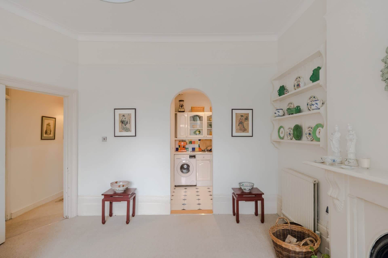 Others 5, Traditional 2 Bed Apartment, Notting Hill, London