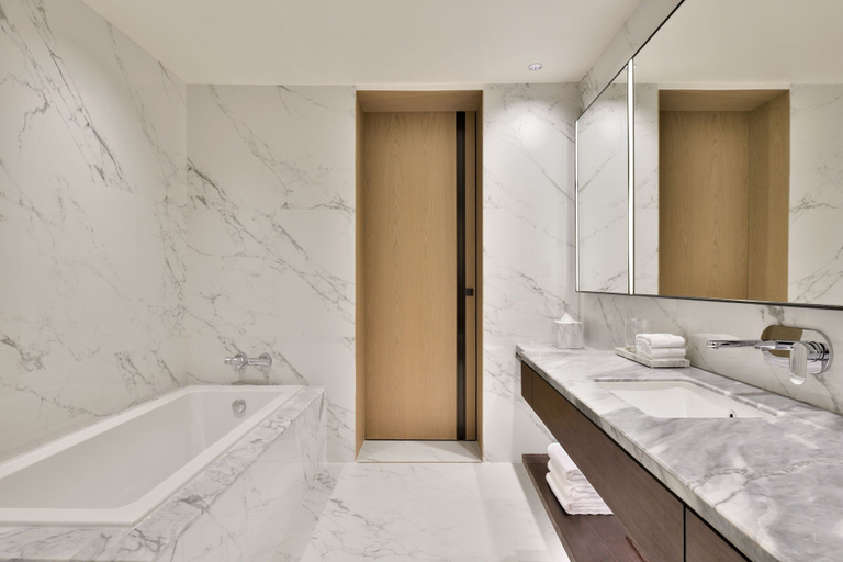 Bathroom 3, Courtyard by Marriott Gorakhpur, Gorakhpur
