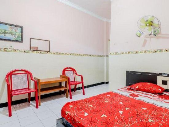 Bedroom 18