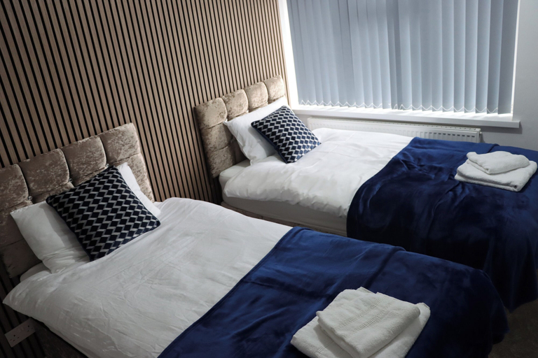 Room 3, Perfect 3 Bedroom Home - Contractors & Families, Walsall