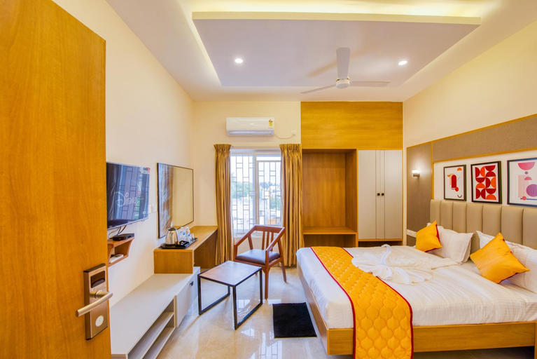 Bedroom 8