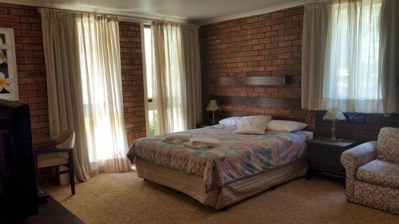 Bedroom 2, Toora Lodge Motel, South Gippsland - East