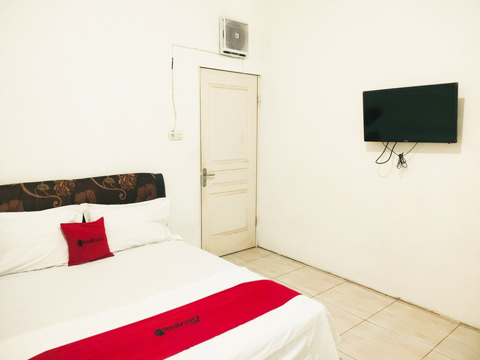 Bedroom 30